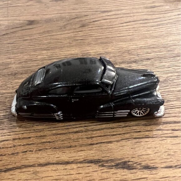 Hot Wheels 47 Chevy Fleetline Die-Cast Car Black/Chrome - Picture 2 of 6